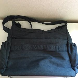 lug gallop crossbody
